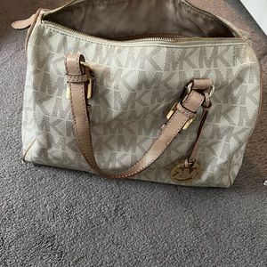 White Michael Kors bag